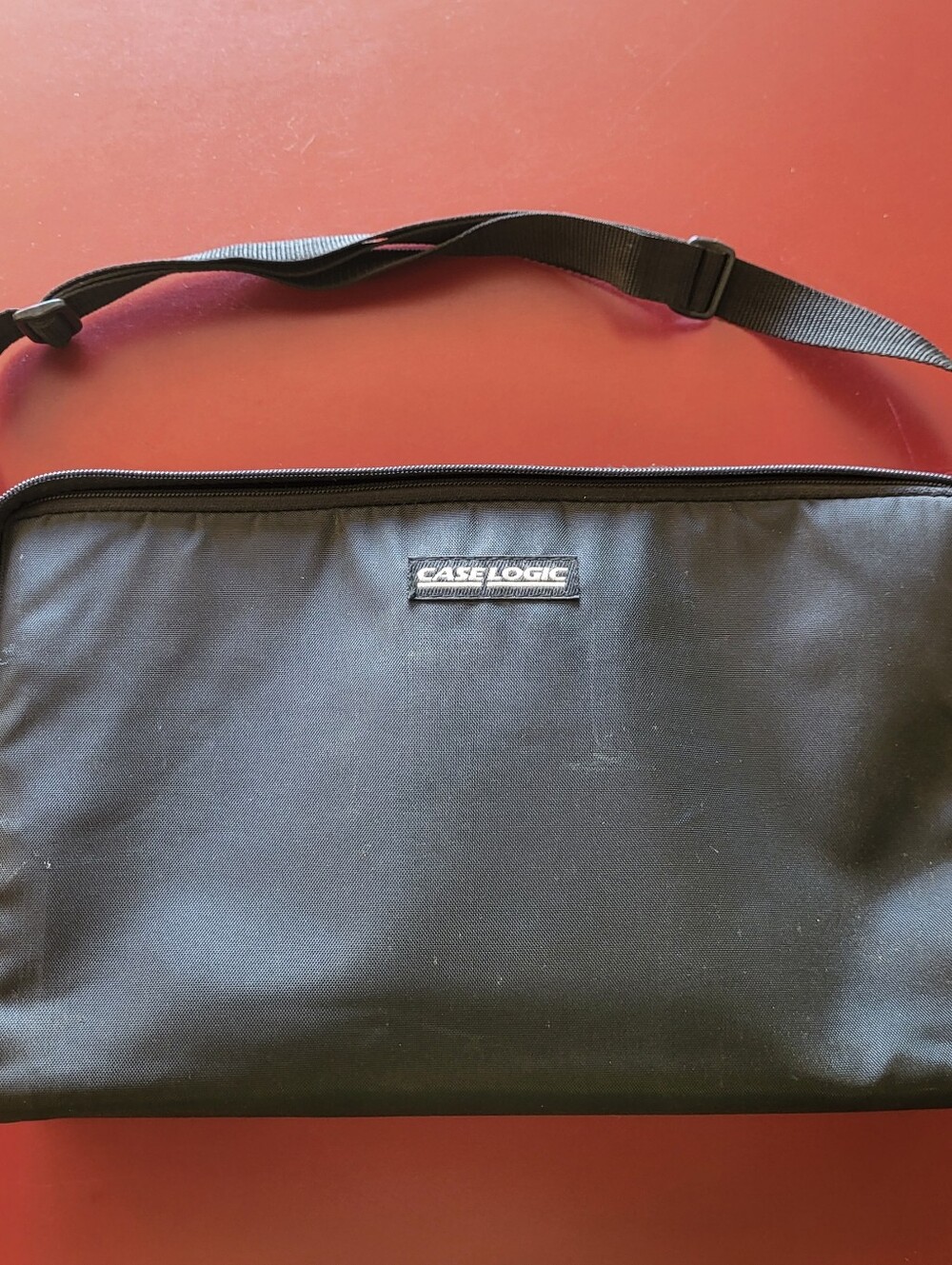 Case Logic 30 Cassette Tape Carrying Case Adjustable Strap Vintage Black Nylon